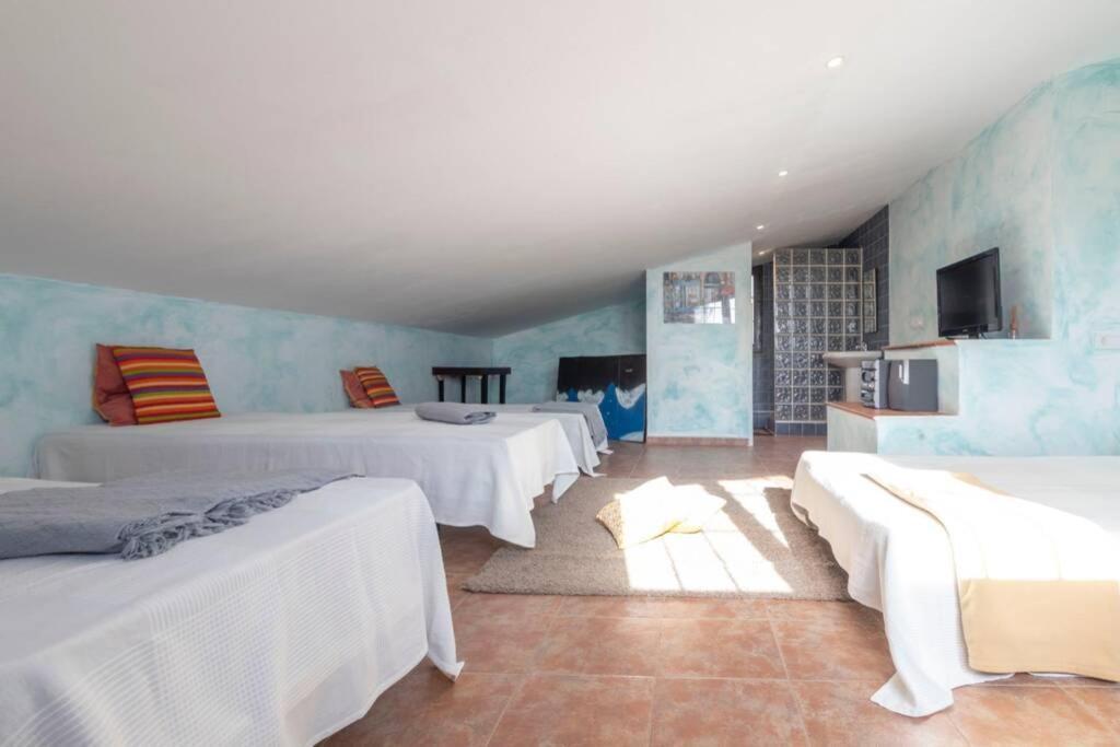 Villa Lo Guaret. La Cava Esterno foto